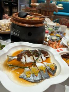 海南吃的特色美食_鲜香酸甜糯，黎苗闽粤风味融合！