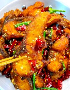 油炸鱼块的做法_脆皮糊配方鱼块炸法