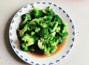 炝西兰花的家常做法_炝西兰花虾仁西兰花甜杆西兰花家常做法