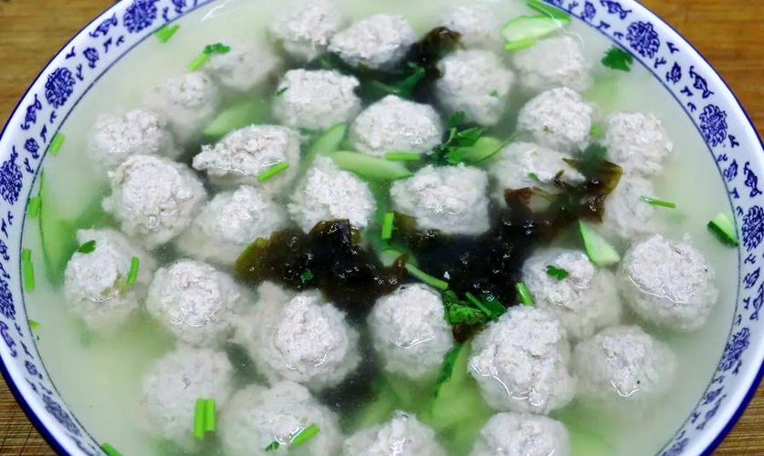 水汆丸子家常做法大全_水汆丸子,猪肉荸荠,Q弹鲜美 水汆丸子家常做法大全_水汆丸子,猪肉荸荠,Q弹鲜美