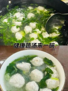 汆丸子汤的家常做法_肉丸搅拌上劲 润滑鲜美做法