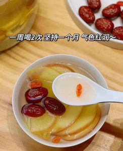 煮苹果粥的正确方法_盐水洗苹果煮粥法，营养美味，全家适用