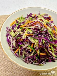 紫甘蓝做蔬菜沙拉要焯水吗_紫甘蓝沙拉要不要焯水？口感营养全解析