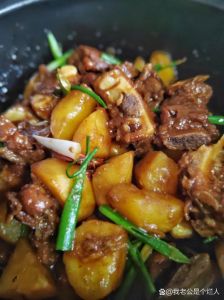 排骨开水煮20分钟能熟吗_排骨煮20分钟熟不熟？看这几点！