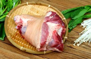 猪肘在什么位置图片_肉质不同，烹饪有别