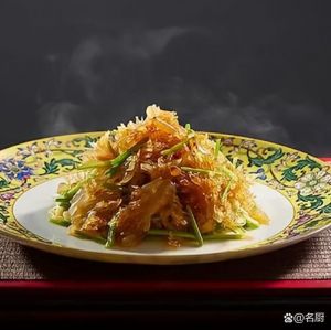 海蜇头太咸怎么快速去除咸味_海蜇头去咸法，快速又简单