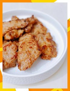 煎黑胡椒猪排的家常做法_选对料，火候好，超香！