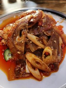 干拌牛头肉的做法大全_烧刮去腥，香料卤煮，拌制美味