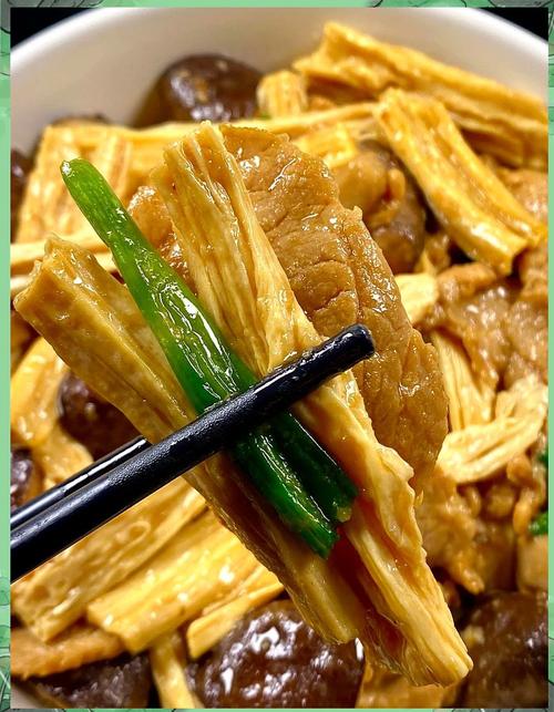 肉炒腐竹做法大全家常_腐竹肉片炒着吃,五花肉炖着吃更香 肉炒腐竹做法大全家常_腐竹肉片炒着吃,五花肉炖着吃更香