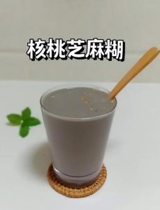 芝麻糊的做法_自制黑芝麻糊，香浓细腻带奶皮，营养美味！