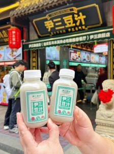 豆汁的起源来历_老北京发酵饮品，酸涩独特，文化情怀