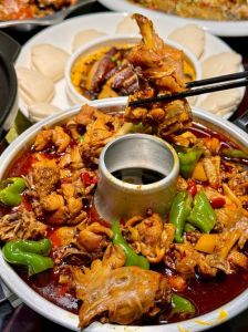 郭场火锅鸡起源哪里_源自三国，非遗美食香飘久