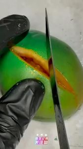西红柿切开了怎么保存_切西红柿怎么保存？冷藏与常温方法解析