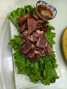 驴肉和桃子能同食吗_驴肉桃子能同食，注意别和茶柿子绿豆争