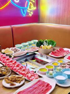 潍坊时代广场有什么火锅_潍坊旋转火锅33元畅吃，时代广场打车停车皆方便！
