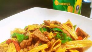 豆笋炒肉的做法_豆笋更优，炒肉入味营养好