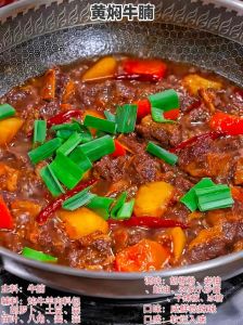 黄闷肉的做法_广东酸菜黄焖肉，酸甜开胃，肥而不腻