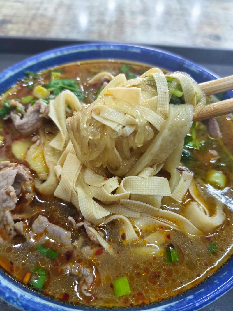 淮南牛肉汤的做法_浓香秘制，暖心暖胃！