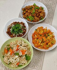春季晚饭菜谱及做法大全_春季青蒜炒肉尖椒干豆腐，家常美味营养好！