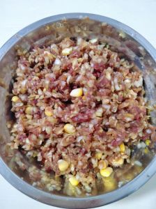 小牛肉包子馅的做法_发酵松软，调味鲜香