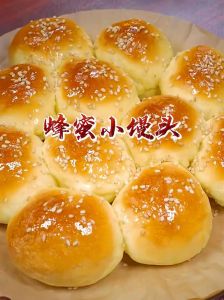 蜂蜜面包的做法_老式蜂蜜小面包做法，香甜回忆！