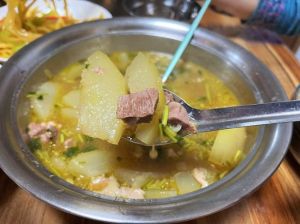 东瓜羊肉汤的家常做法窍门_冬瓜羊肉汤，清爽解腻，暖心暖胃！