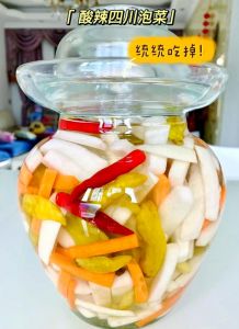 小米辣怎么做泡椒_小米辣酸脆，泡椒香辣，方法多样超下饭！