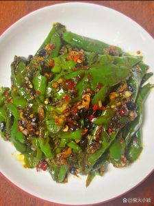炒柿子椒需要焯水吗_清炒柿子椒，脆嫩鲜香营养好