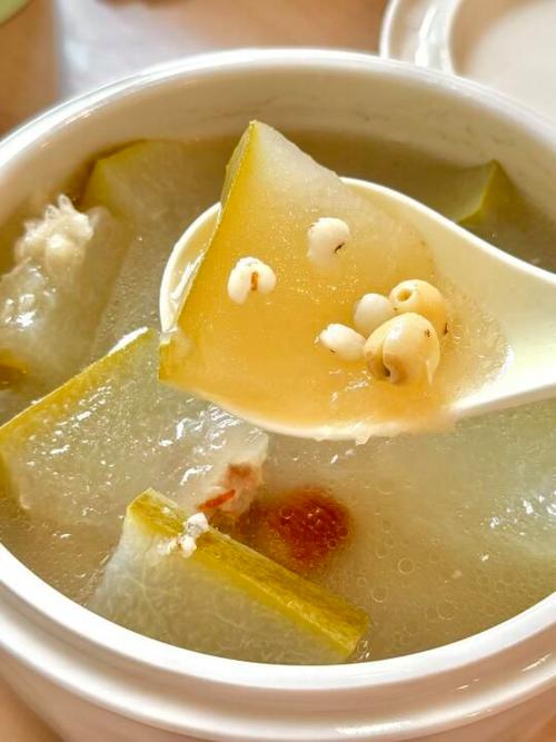 炖冬瓜要削皮吗_炖冬瓜要不要去皮?营养美味看这里! 炖冬瓜要削皮吗_炖冬瓜要不要去皮?营养美味看这里!