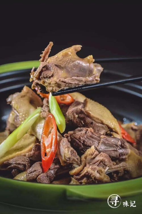 咸鹅的做法_去盐选料，香腌晾晒，美味易做！