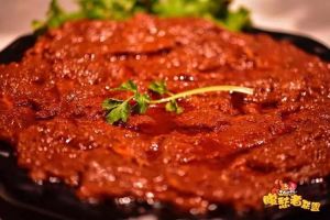牦牛肉涮火锅的做法_清爽萝卜汤，嫩滑牛肉，地道风味