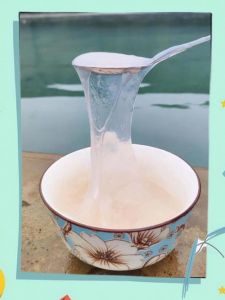 泡藕粉的正确方法_凉水搅匀倒开水，细腻Q弹，加料更香！