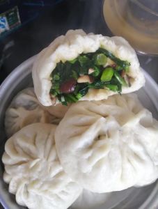 用包菜包包子馅的做法_家常包菜肉包子，鲜嫩多汁，简单美味！