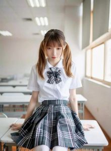 内射体操服白袜大学生JK文化元素介绍