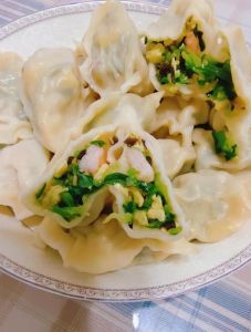 黄瓜虾仁水饺的做法_鲜美营养，做法简单！
