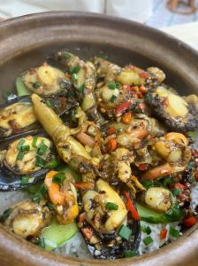 中式海鲜饭的做法_选对米加高汤，海鲜饭鲜到掉眉毛！