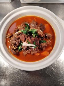 广式红焖羊肉的做法_酥软鲜嫩红焖羊肉，香浓不膻超美味！