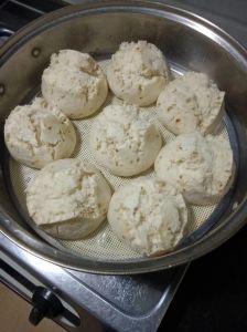 发面纯碱馒头做法_揉面发酵塑形，蒸出筋道碱香味！