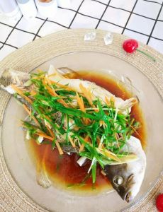 鲈鱼冷水蒸10分钟够吗_清蒸鲈鱼火候与时间秘诀