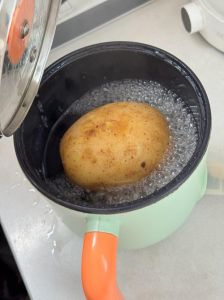 土豆煮多长时间能熟_水煮土豆多久？大小方法都告诉你