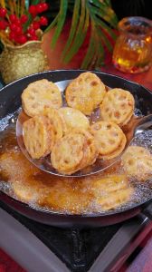 炸藕夹需要焯水吗_烫藕片挂浆，两步搞定香脆可口！