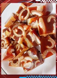 猪皮冻脂肪含量高吗_猪皮冻脂肪不高胆固醇高 注意适量