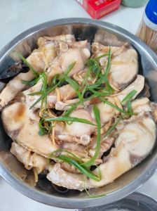 蒸鱼腩要蒸多少分钟_蒸鱼腩多长时间？清蒸豆腐魔芋酱做法看这里