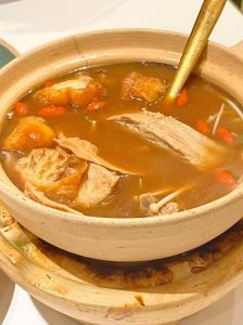 干肉骨茶的做法_猪肋排配药材香料，香浓醇厚