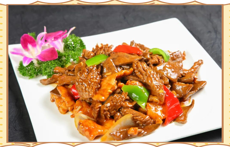 炒三样的家常做法_土豆胡萝卜彩椒，家常美味，简单易学！