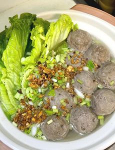 涮锅牛肉丸的做法_手工牛肉丸汤，暖心暖胃，Q弹美味！