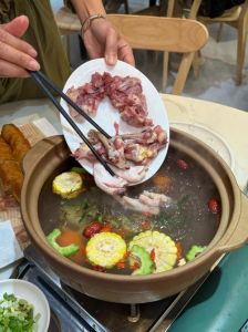 狗肉焯水正确方法_烫毛浸泡炖煮，去腥入味超简单