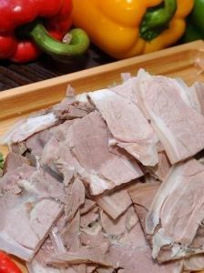 苏州红烧羊肉做法_启东红烧羊肉，皮脆肉嫩，汤汁浓郁！