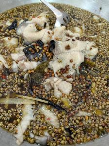 小麻鲢鱼的家常做法_鲜嫩做法多