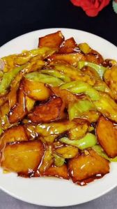 最早的地三鲜是哪三鲜_南北地三鲜做法不同，各有风味！